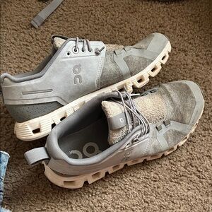 On Running Light Gray and Cream Sneakers